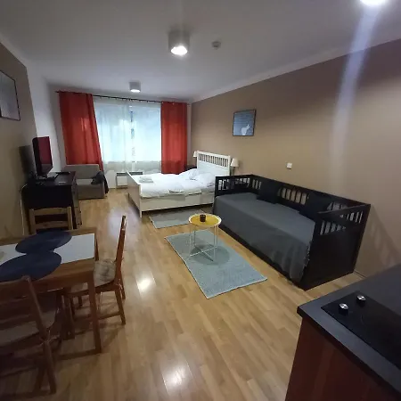 Margo Sun * Martinske Hole