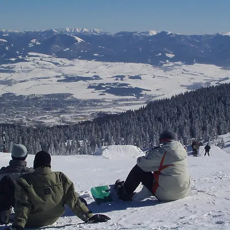 Margo Sun * Martinske Hole